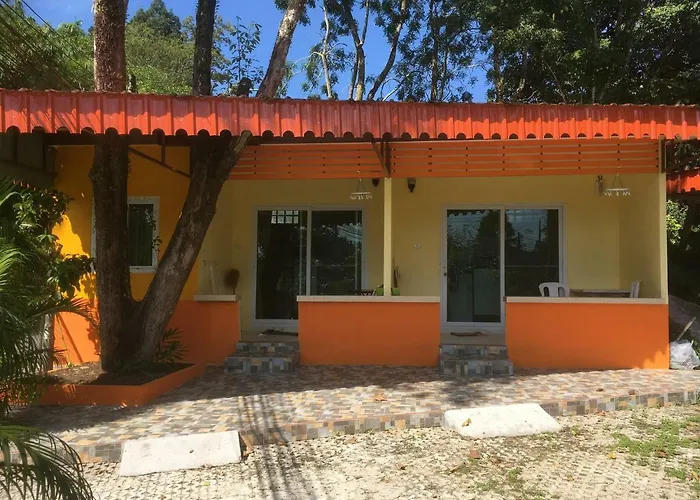 Kathu Waterfall Bungalow